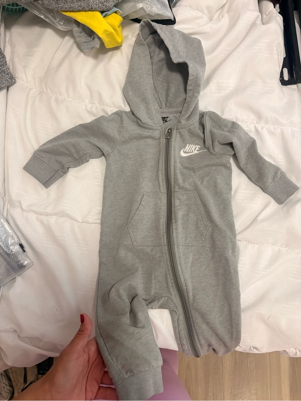 Nike Baby Grey Hooded One-Piece Zip Romper 12 mints